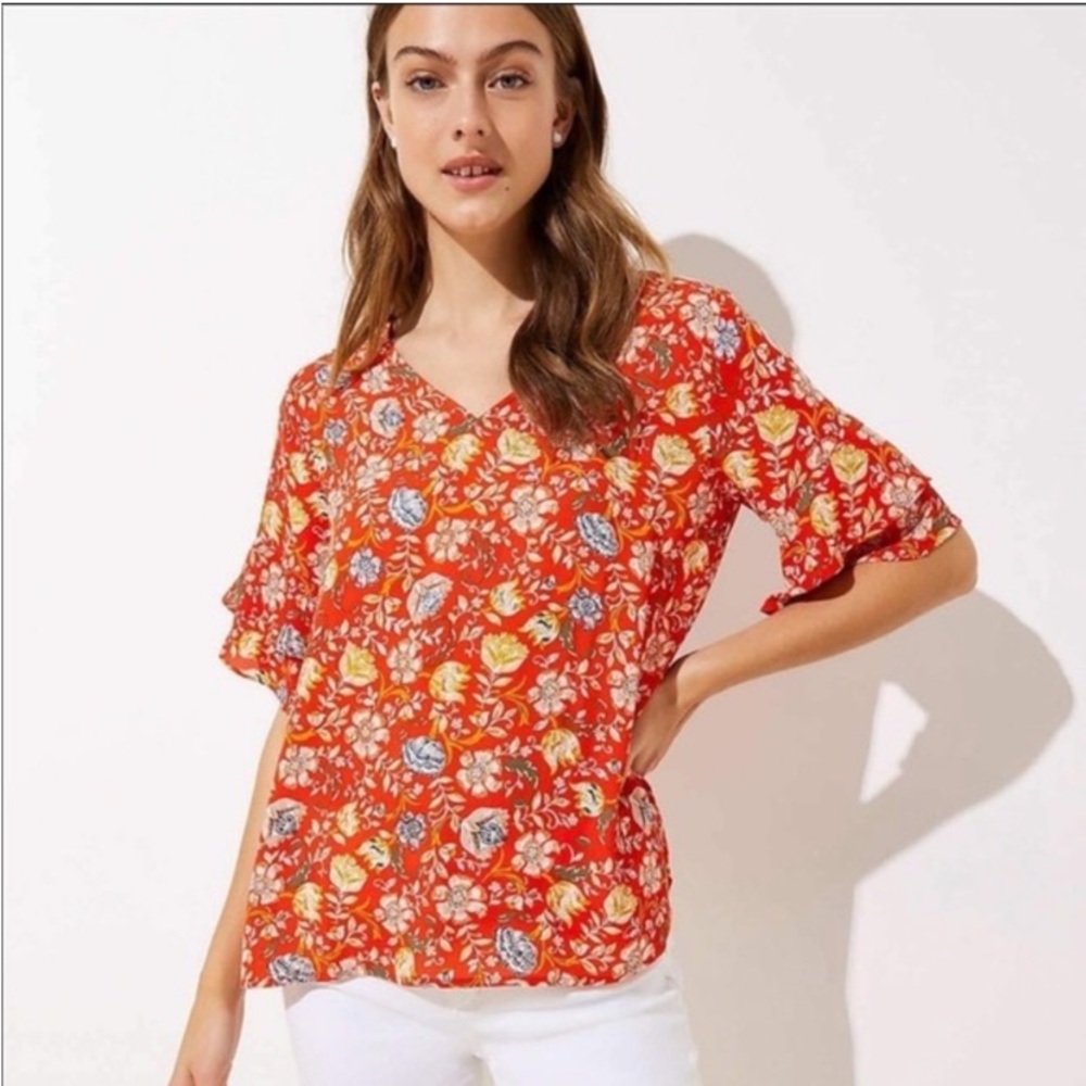 Loft slip on Red top with floral print, short sleeves, lightweight size medium